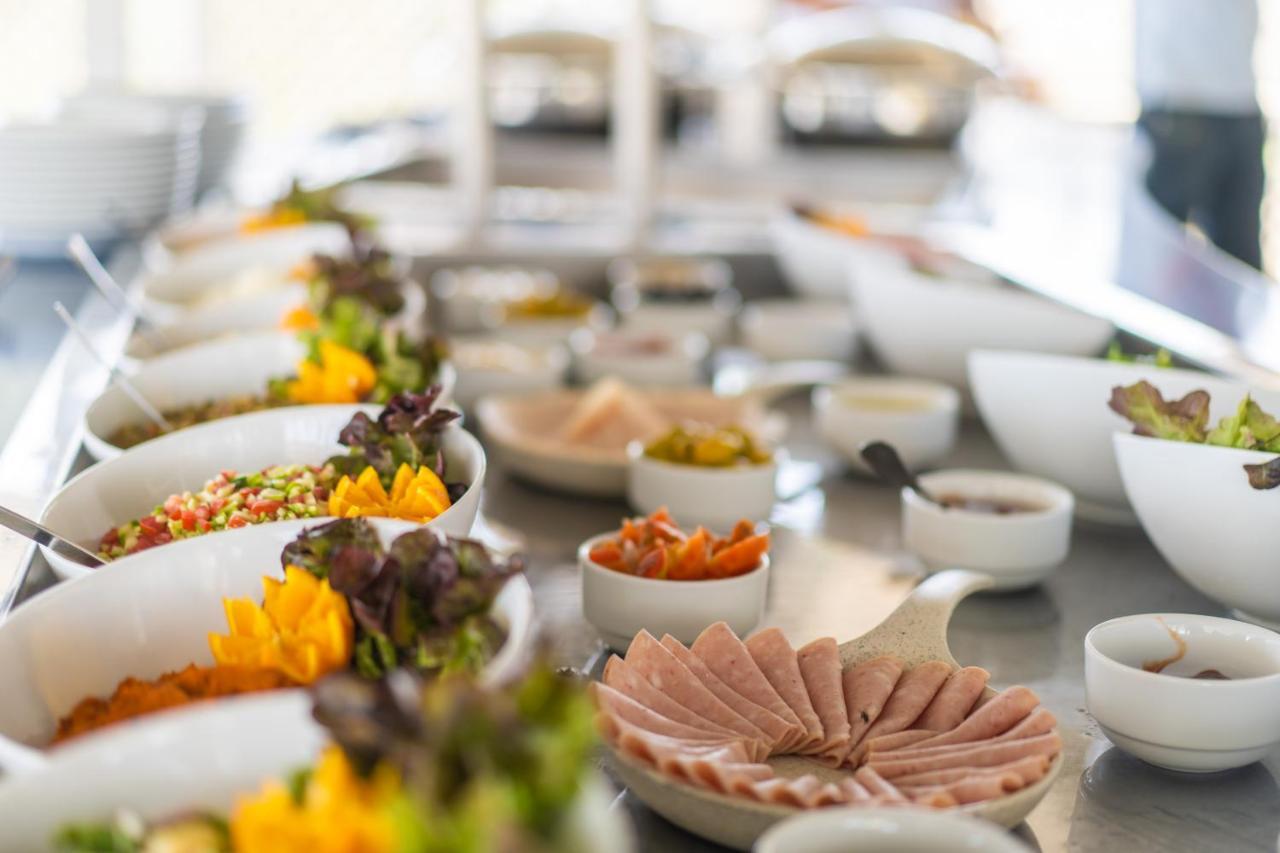 The Mirage Resort & Spa Hammamet Buitenkant foto A buffet