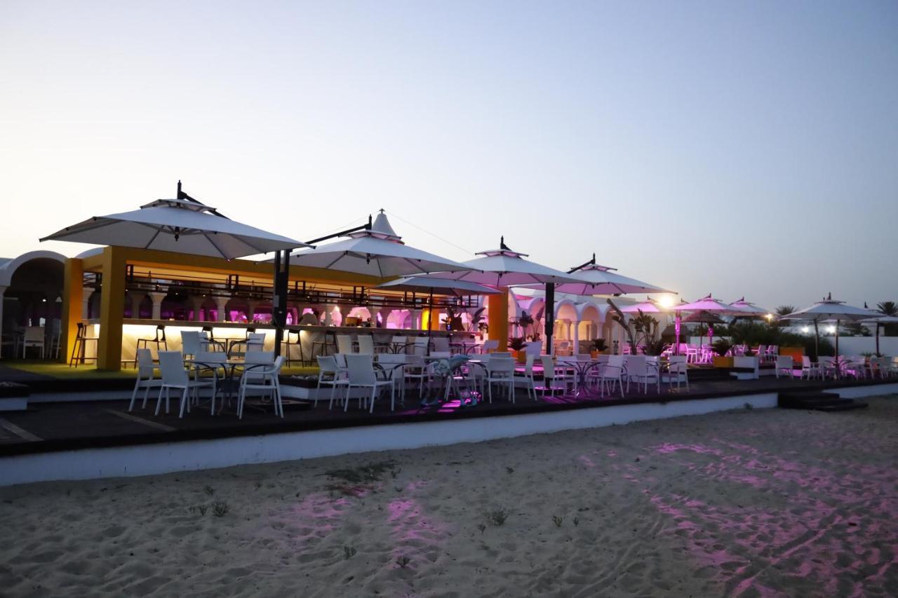 The Mirage Resort & Spa Hammamet Buitenkant foto The beach at the Jumeirah Beach Hotel