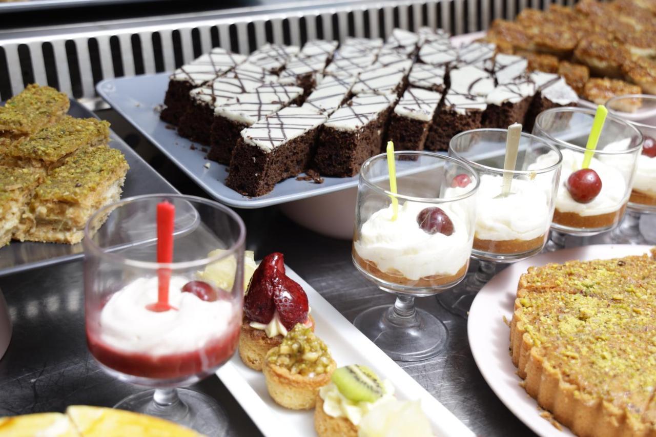 The Mirage Resort & Spa Hammamet Buitenkant foto Desserts