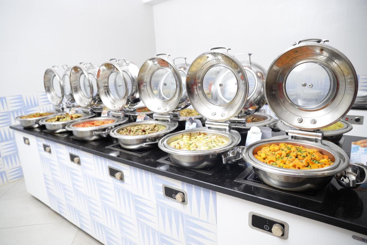 The Mirage Resort & Spa Hammamet Buitenkant foto A chafing dish buffet