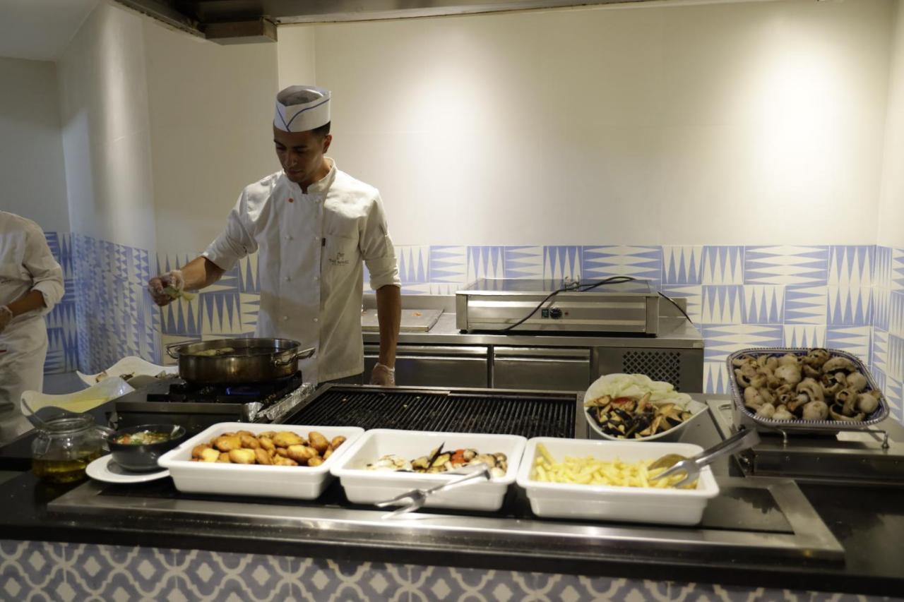 The Mirage Resort & Spa Hammamet Buitenkant foto A live kitchen
